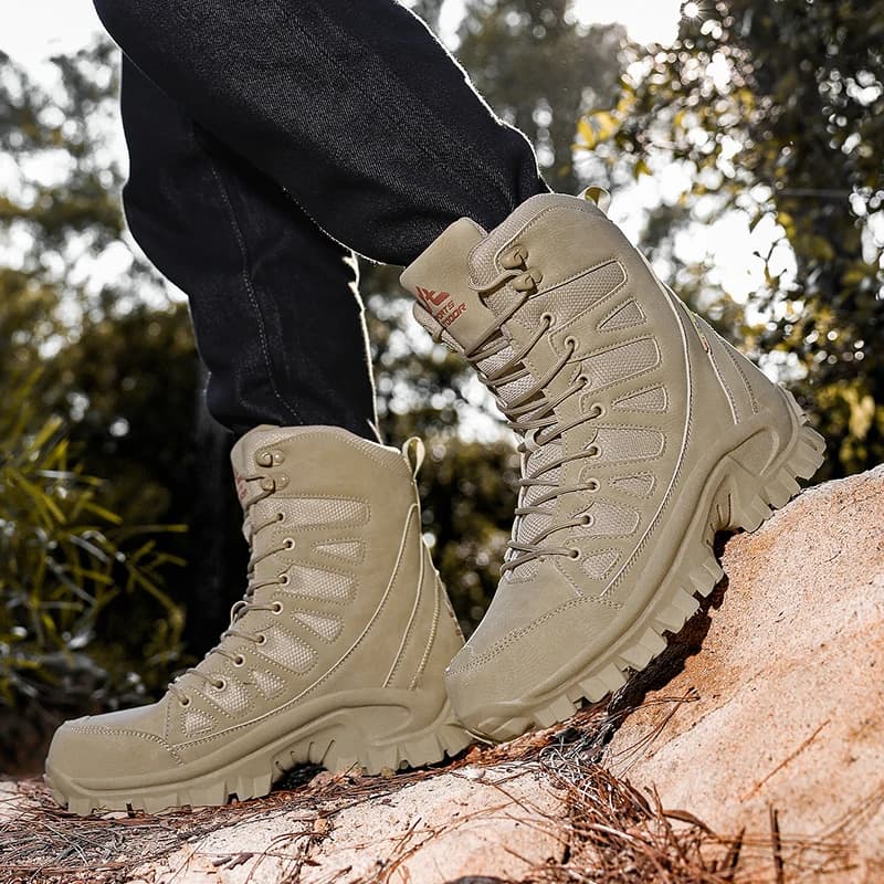Bota Coturno Adventure Masculina em Couro